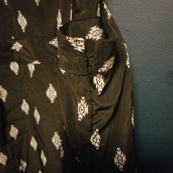 Silk Print Overalls - Picture 3 of 4